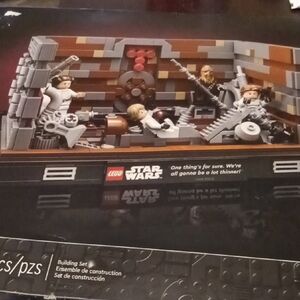 LEGO Star Wars Trash Compactor Set with Gray and Brown